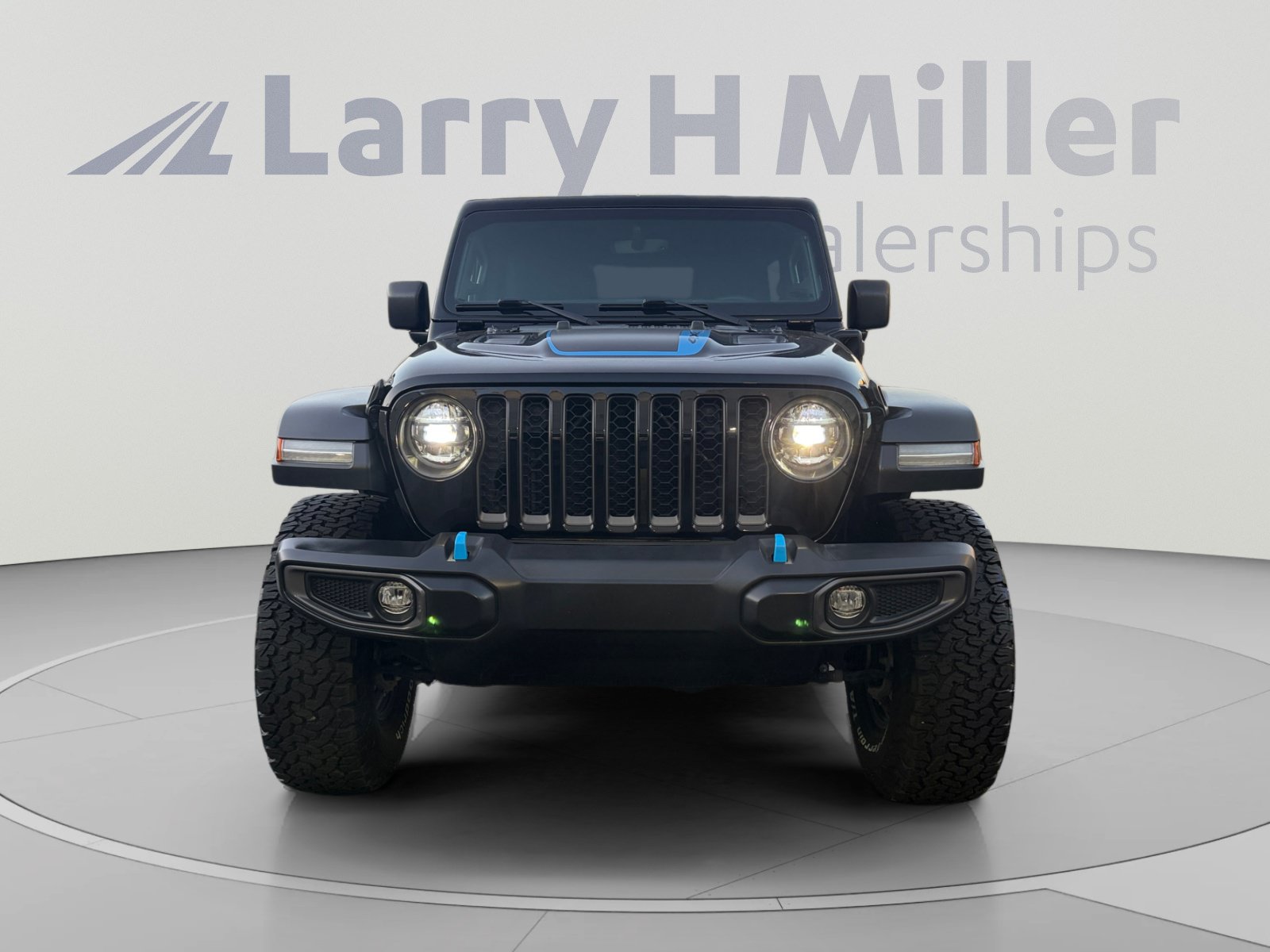 Used 2023 Jeep Wrangler Unlimited Rubicon 4xe AWD/4WD image 8