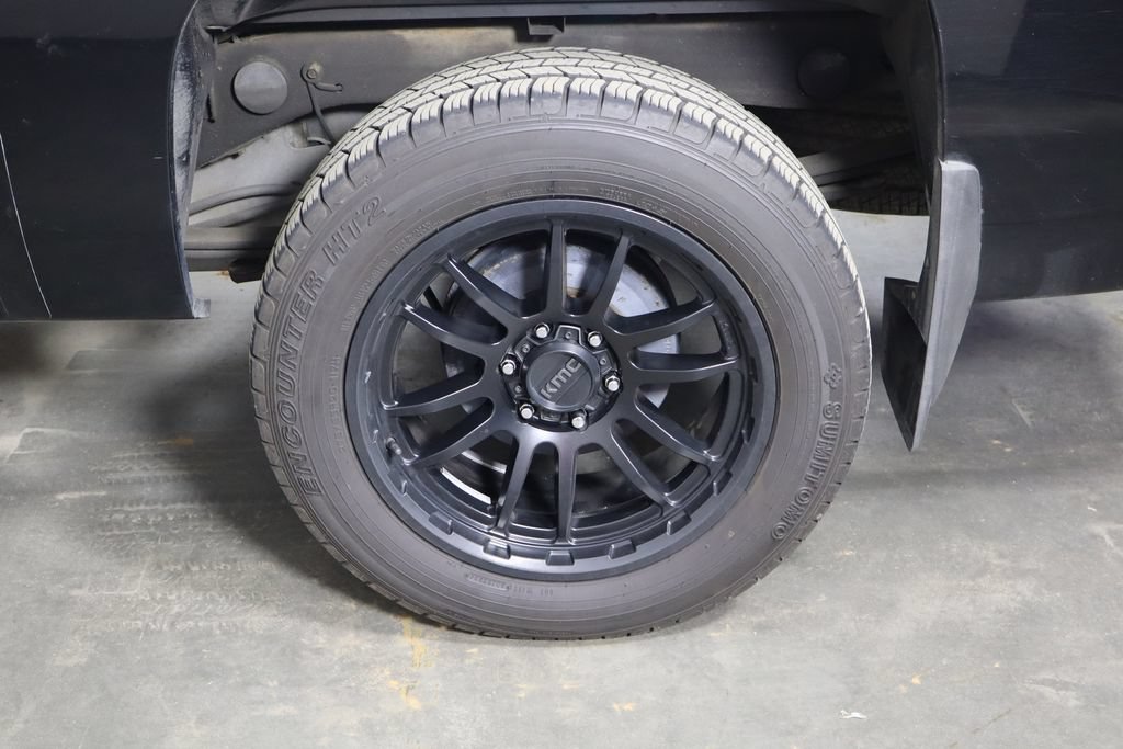 Used 2010 Chevrolet Silverado 1500 LTZ w/ Z71 Appearance Package AWD/4WD image 39