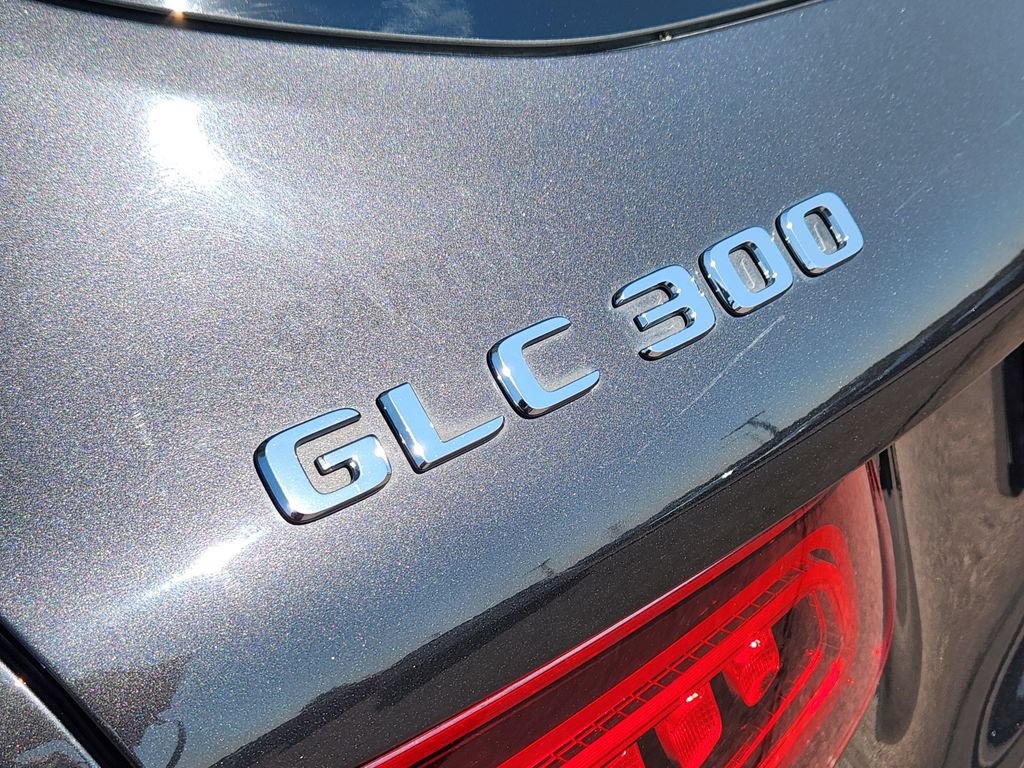 Used 2021 Mercedes-Benz GLC 300 4MATIC image 31