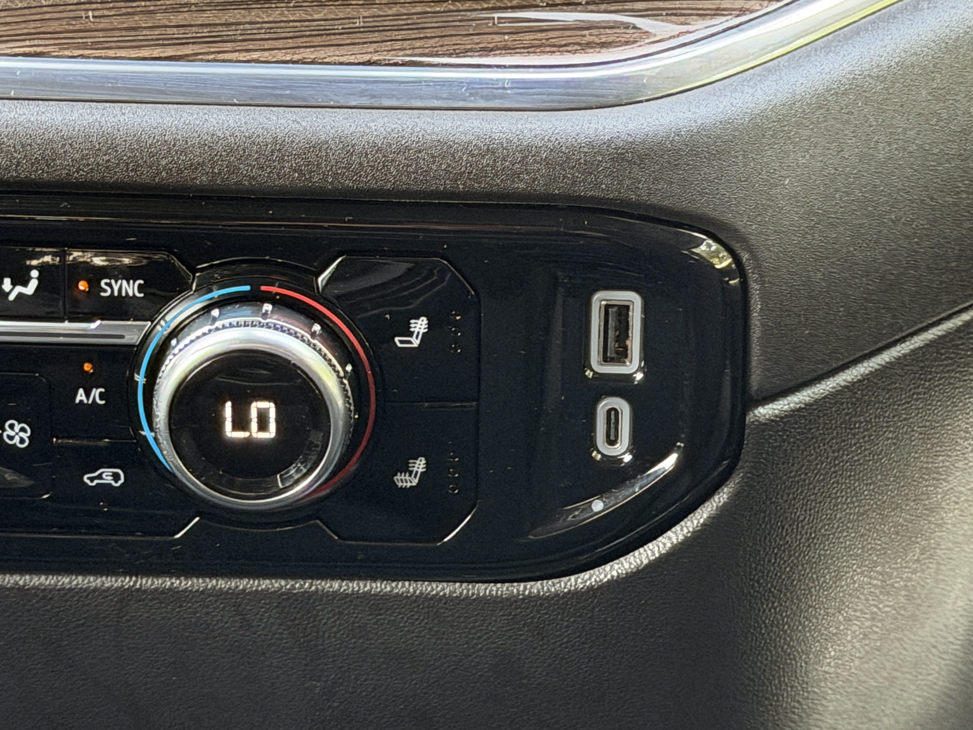 Used 2024 GMC Sierra 1500 Elevation AWD/4WD image 22