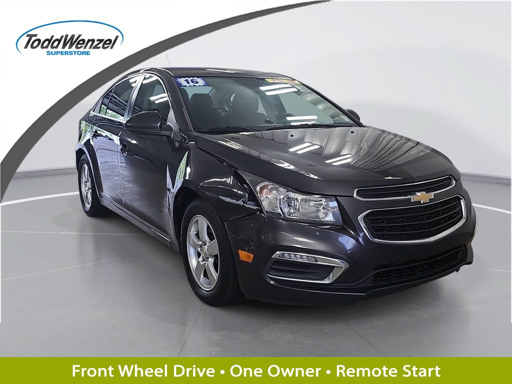 Used 2016 Chevrolet Cruze LT FWD image 1