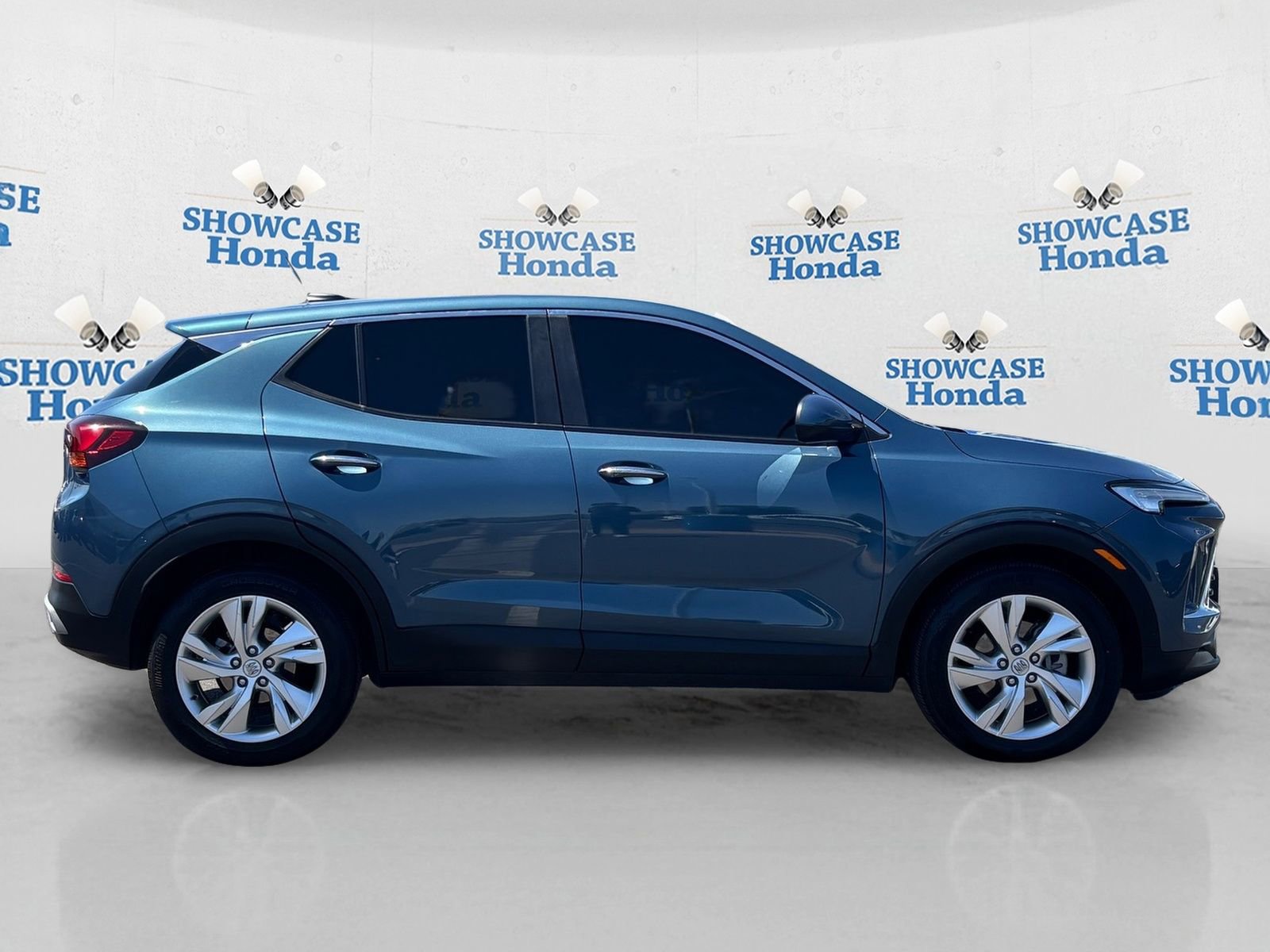 Used 2024 Buick Encore GX Preferred image 9