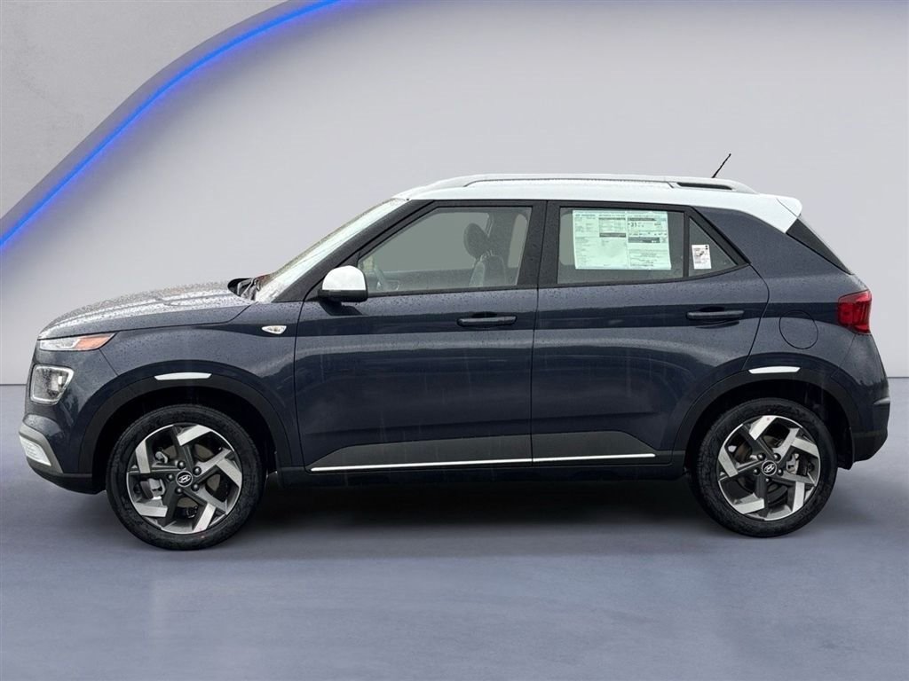 New 2026 Hyundai Venue SEL FWD image 7
