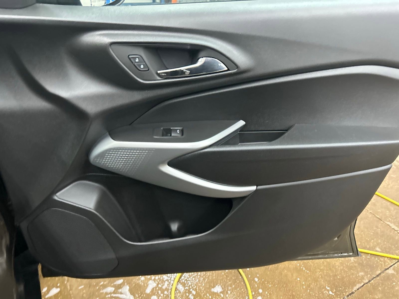 Used 2024 Chevrolet Trax LS w/ LS Convenience Package image 31