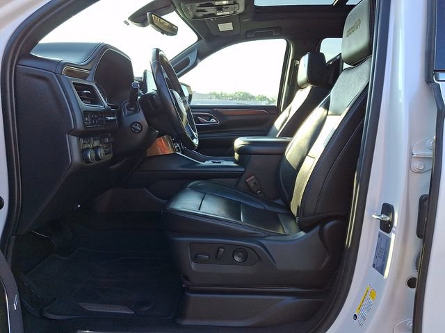 Used 2021 Chevrolet Tahoe High Country w/ Premium Package AWD/4WD image 17