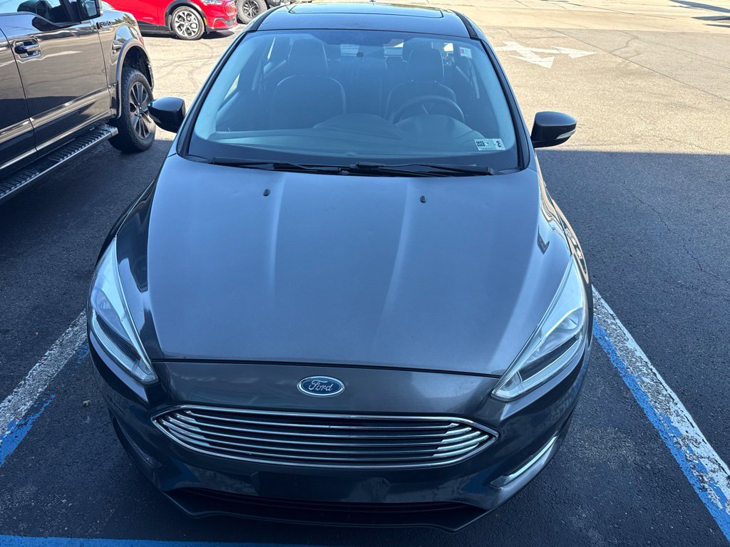 Used 2018 Ford Focus Titanium FWD image 2