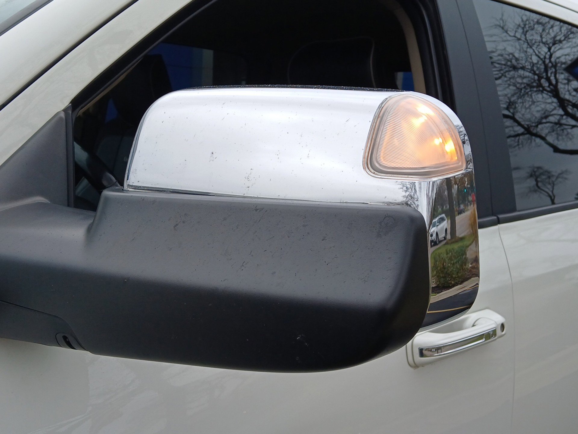 Used 2020 RAM 3500 Laramie image 35