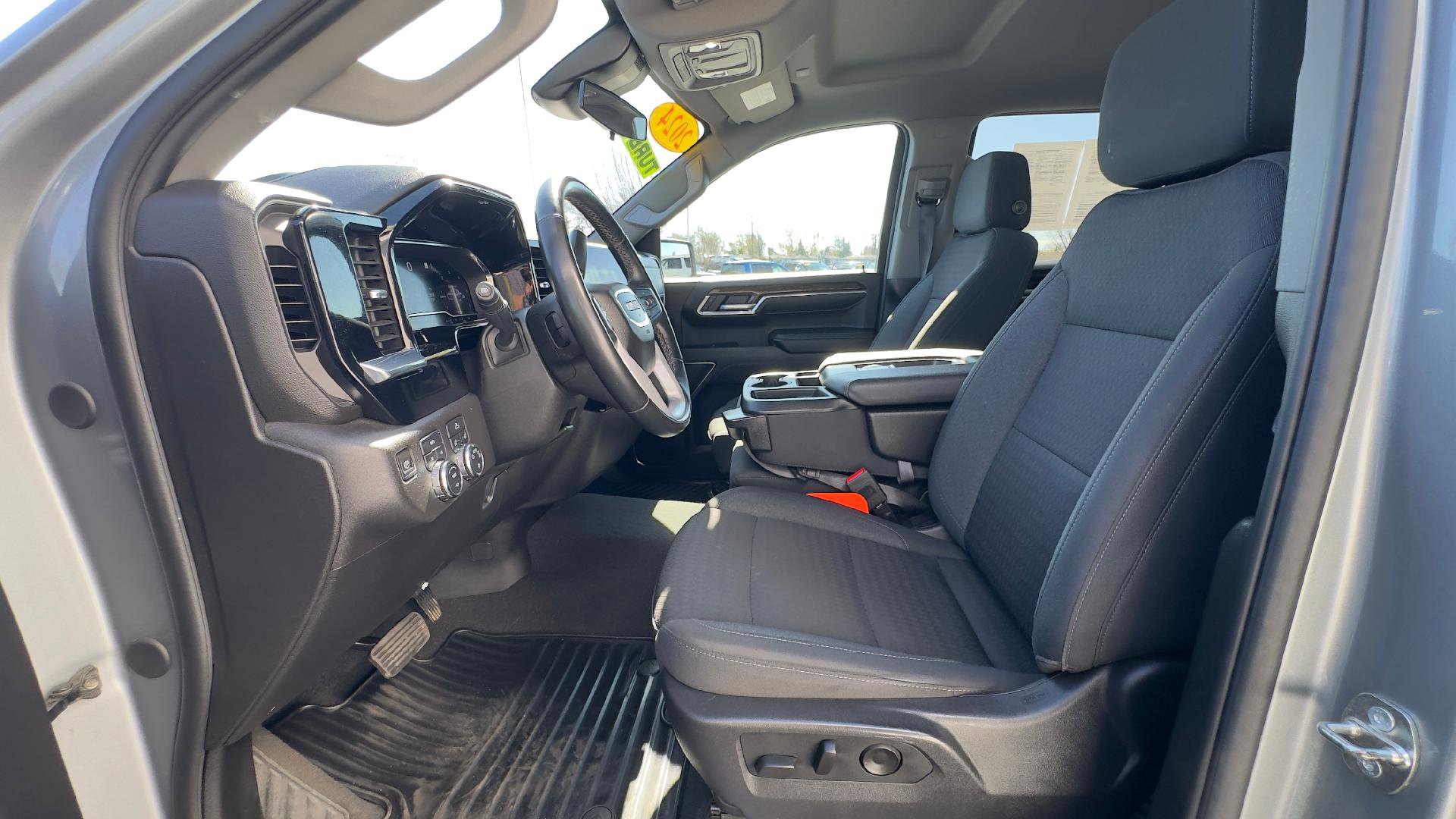 Used 2024 GMC Sierra 1500 SLE image 12