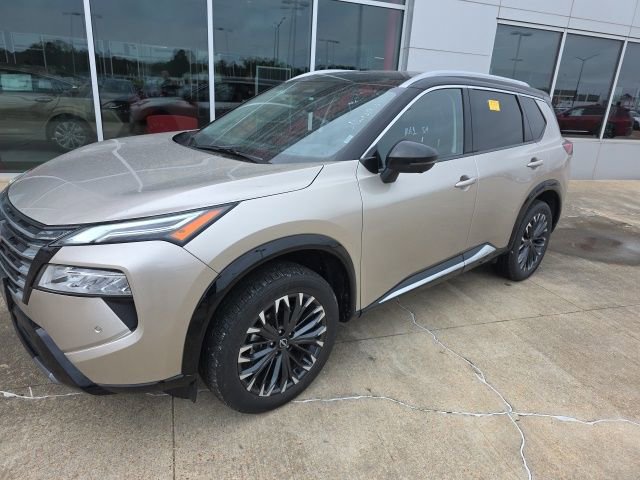 Certified 2026 Nissan Rogue Platinum w/ Platinum Premium Package AWD/4WD image 2
