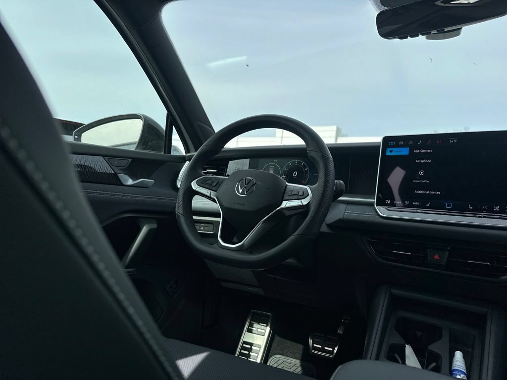 New 2026 Volkswagen Tiguan SE R-Line AWD/4WD image 15