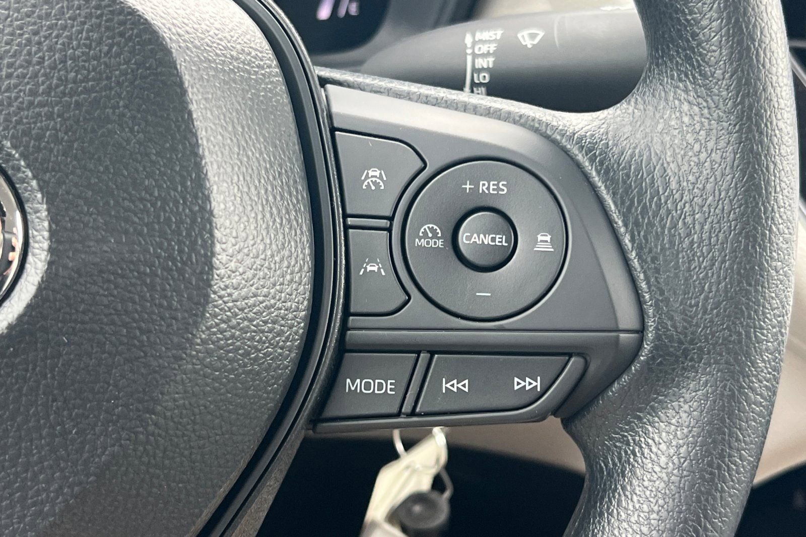 New 2026 Toyota Corolla Cross L image 27