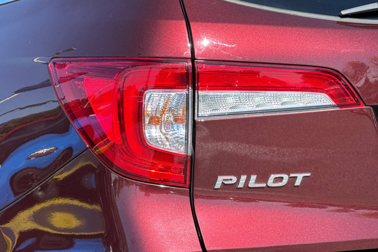 Used 2021 Honda Pilot Elite image 12