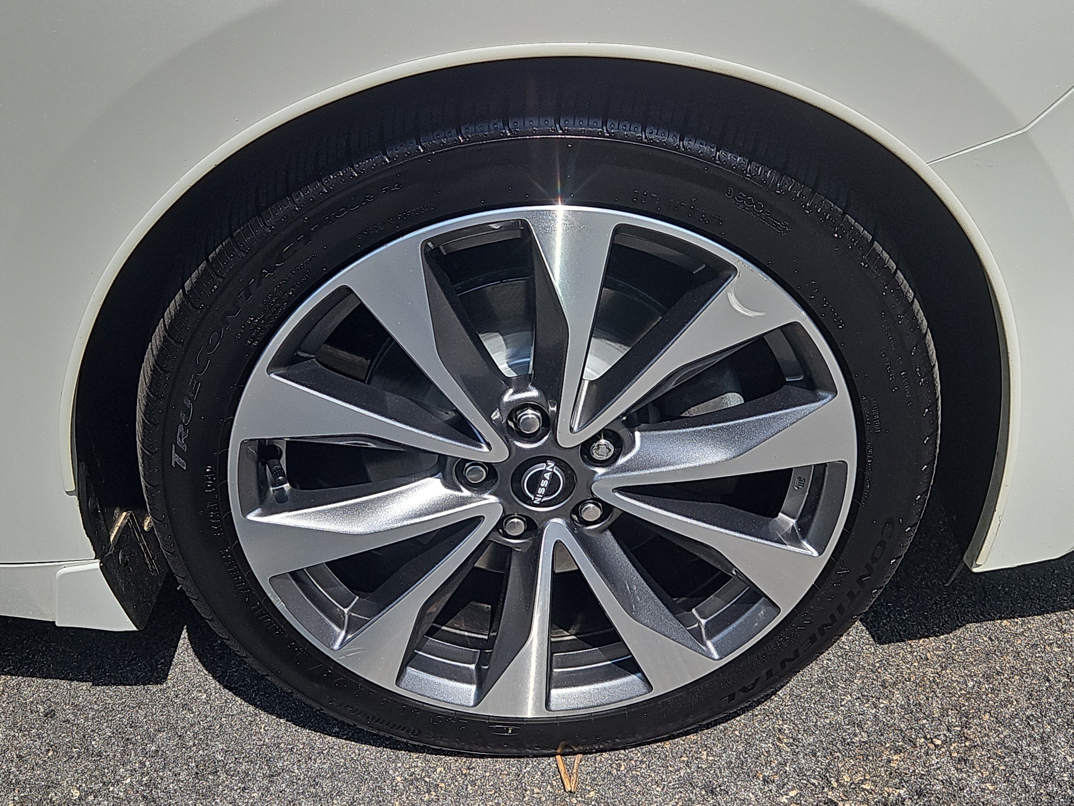 Used 2023 Nissan Maxima Platinum w/ Sport Mat Group FWD image 30