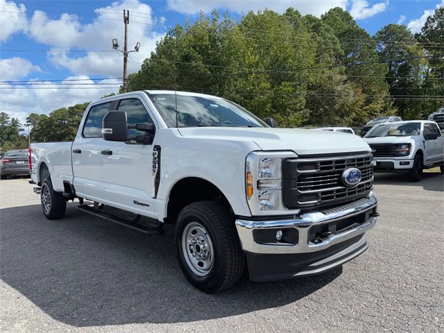 New 2026 Ford F350 XL image 3