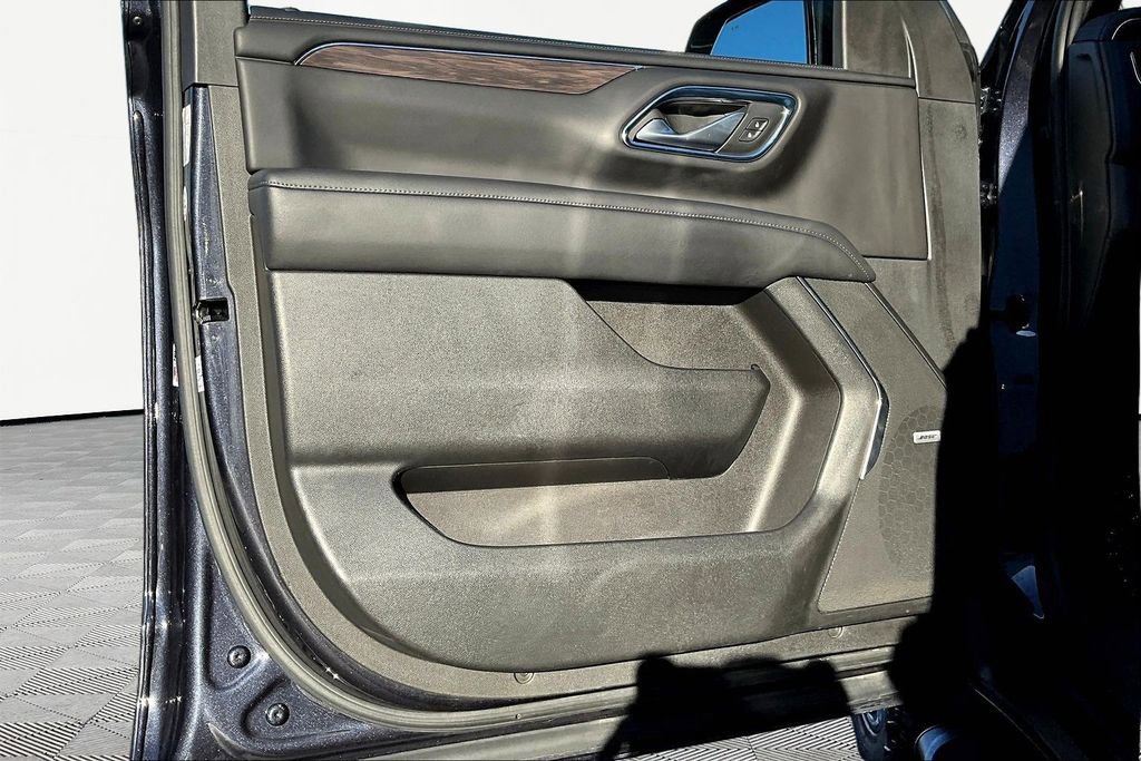 Used 2022 Chevrolet Tahoe Z71 w/ Luxury Package image 21