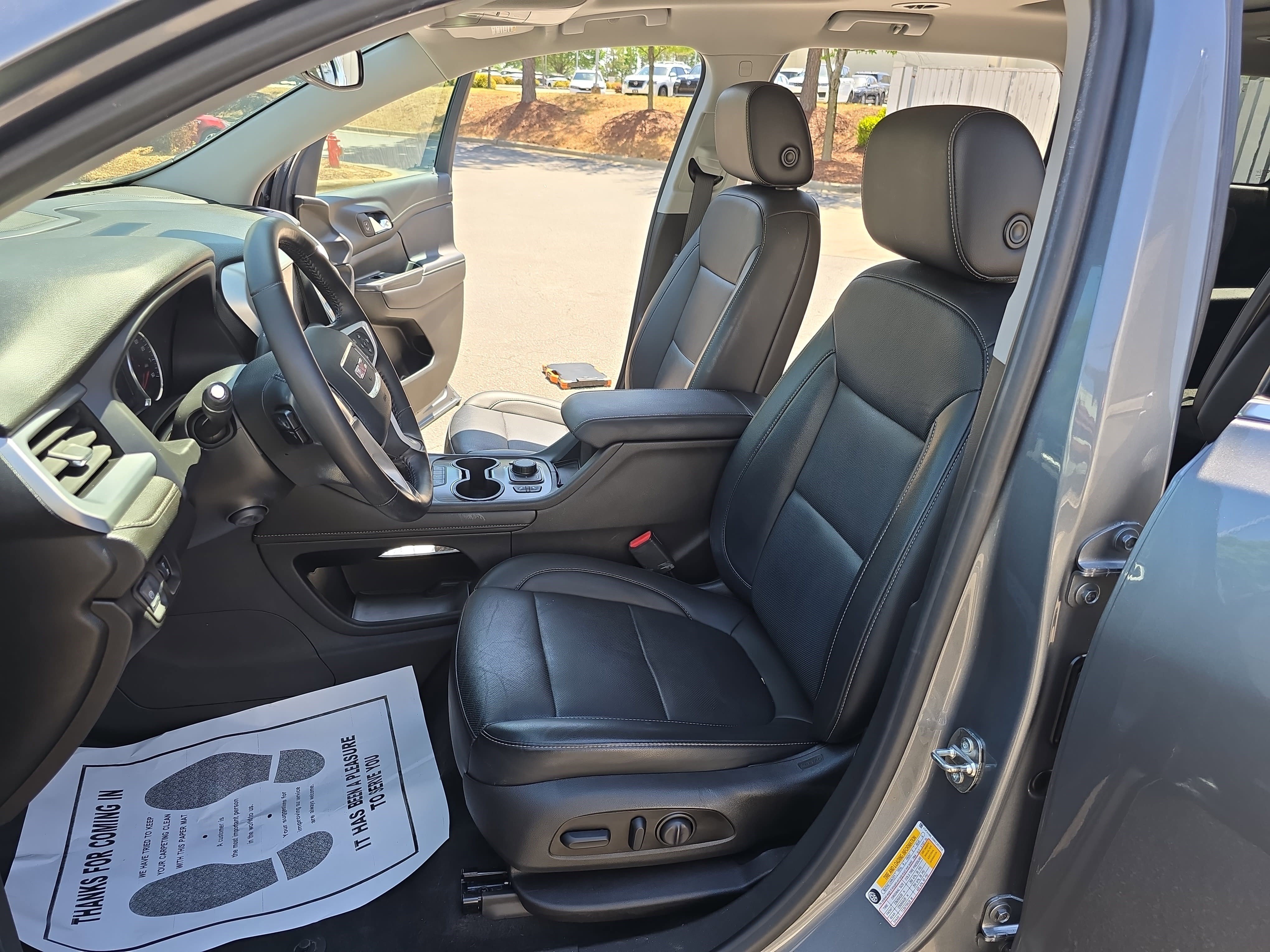 Used 2021 GMC Acadia SLT w/ Preferred Package FWD image 17