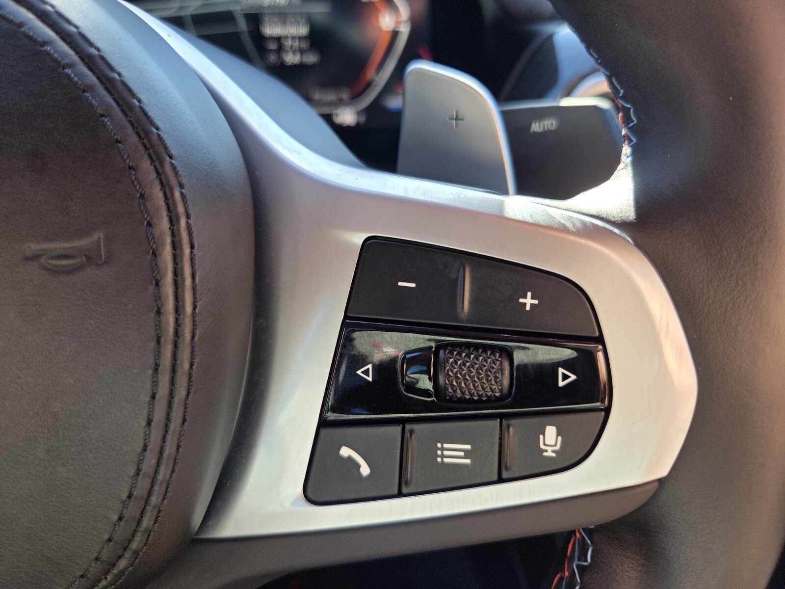 Used 2023 BMW X4 M40i w/ Premium Package AWD/4WD image 28