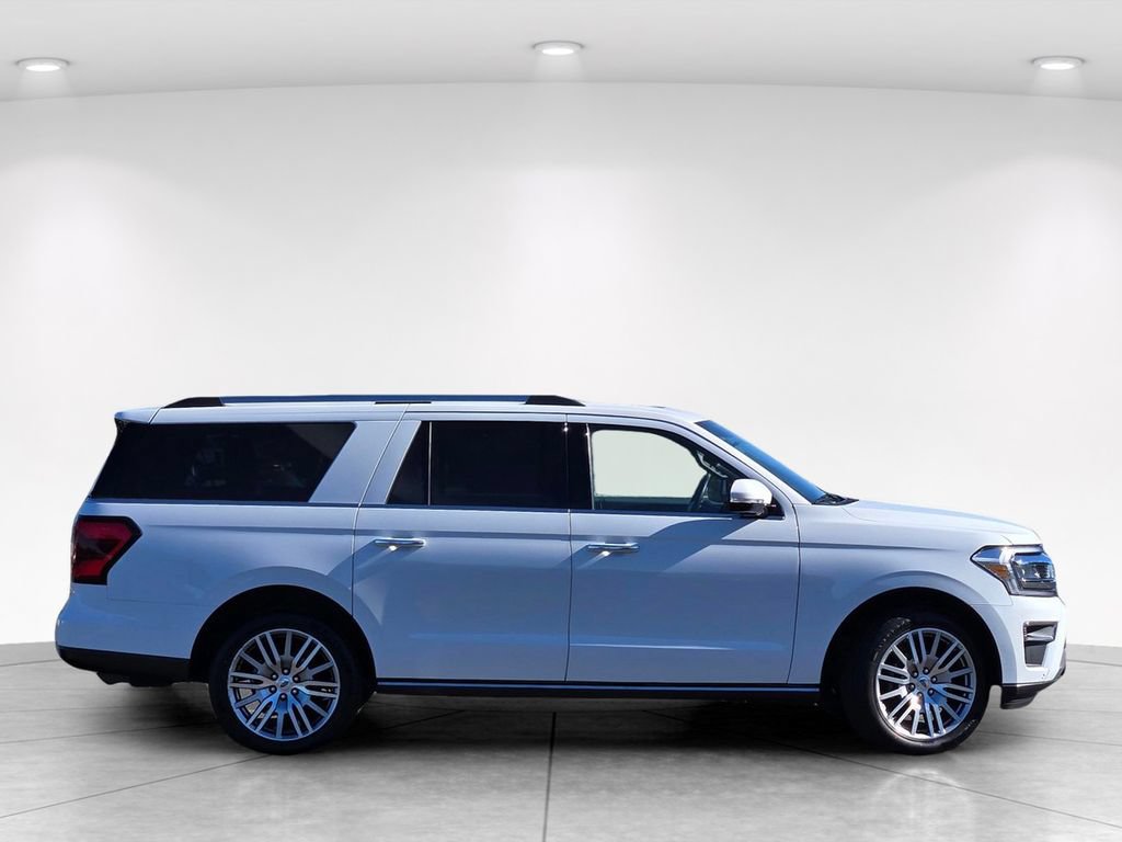 Used 2024 Ford Expedition Max Limited AWD/4WD image 3