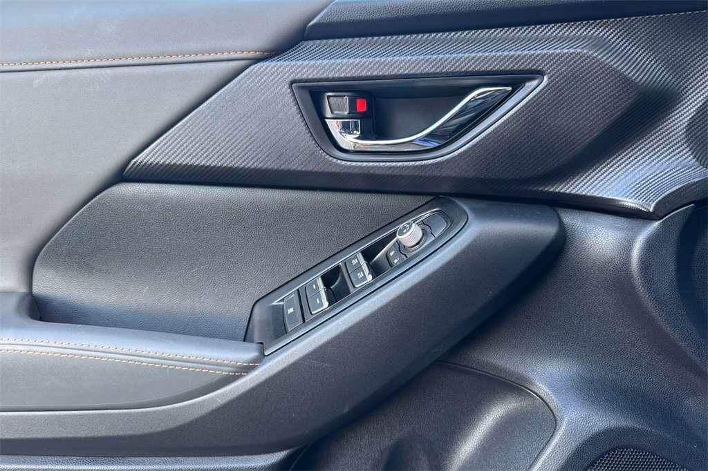 Certified 2025 Subaru Crosstrek 2.5i Limited w/ Popular Package #4A image 11