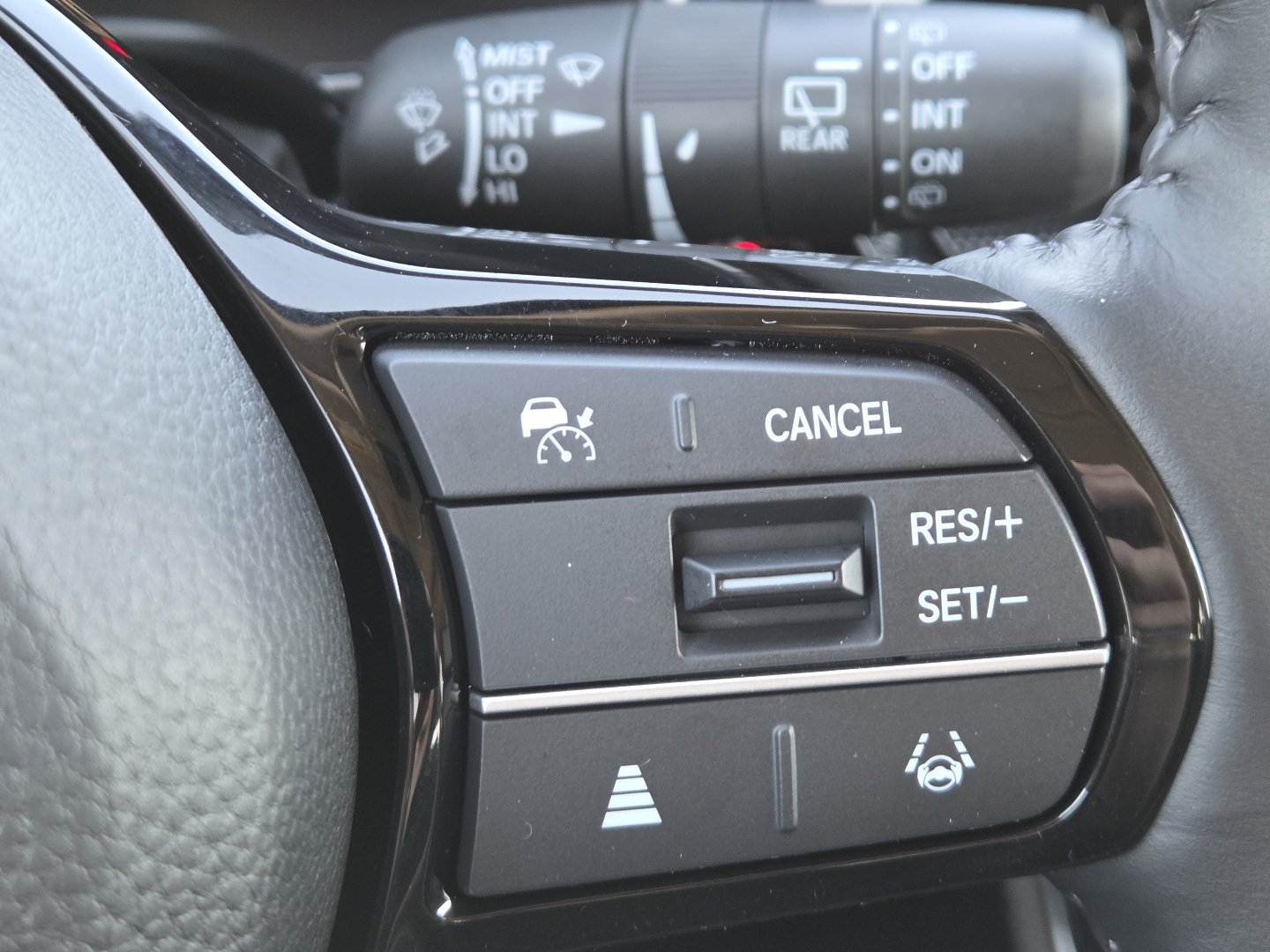 Used 2024 Honda CR-V EX-L image 10