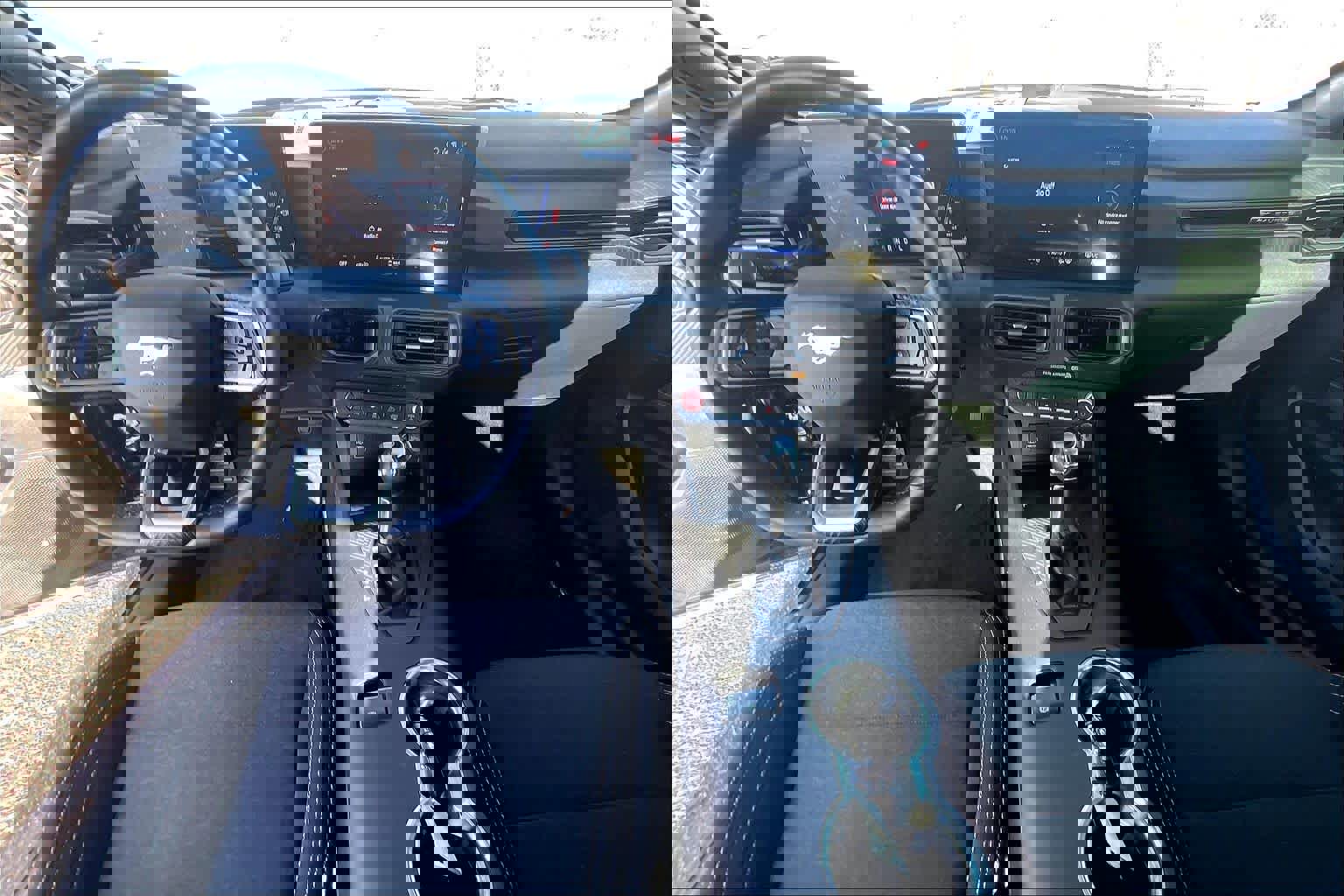 Used 2025 Ford Mustang Coupe image 12