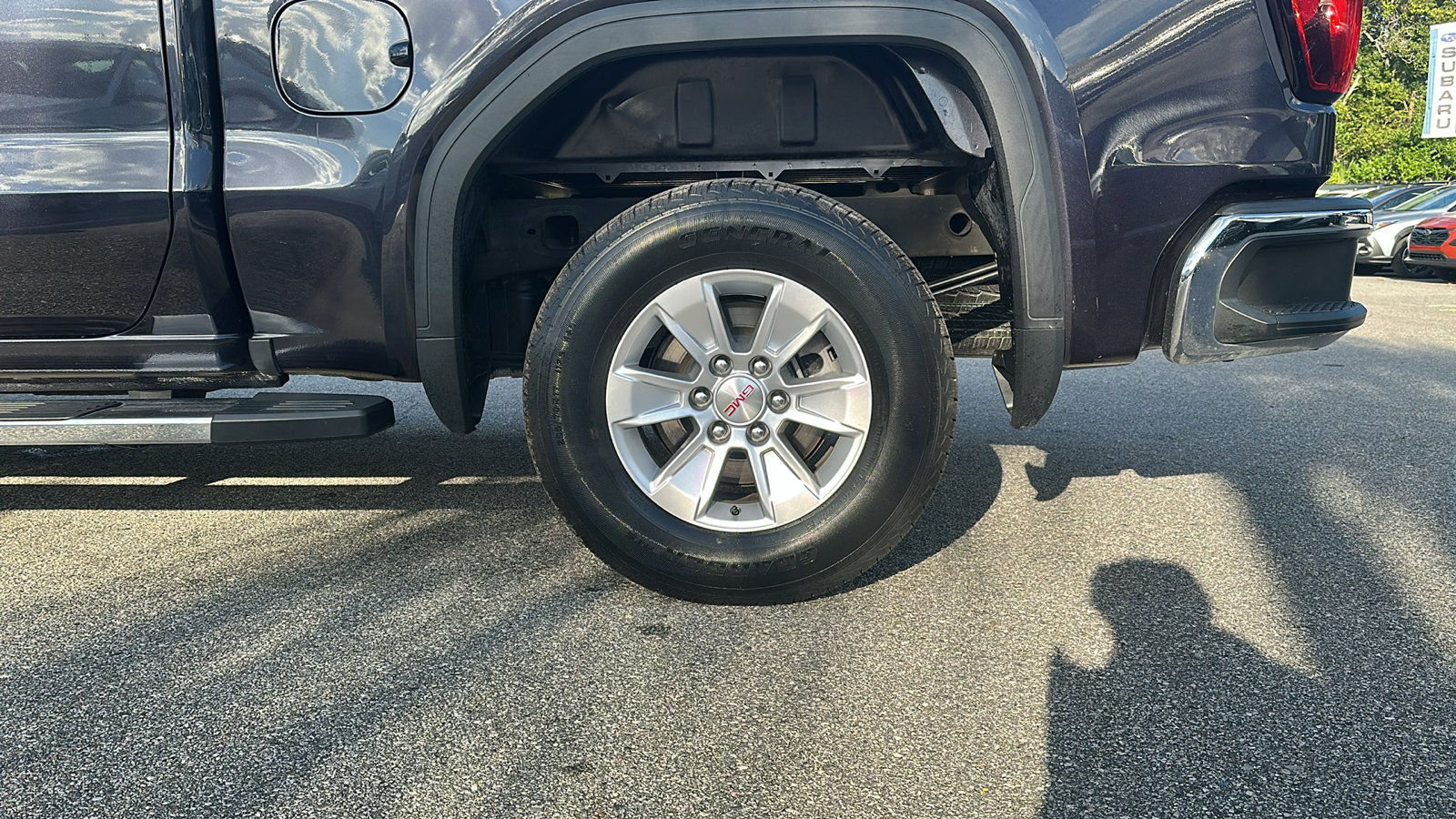 Used 2022 GMC Sierra 1500 SLE image 19