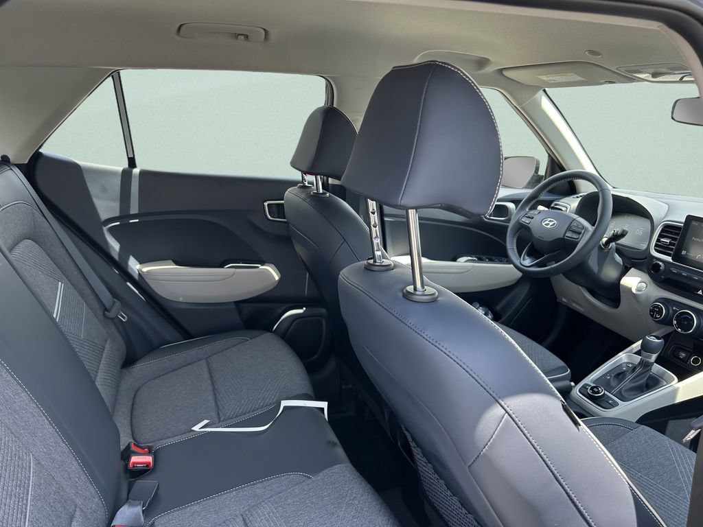 New 2026 Hyundai Venue SEL FWD image 19