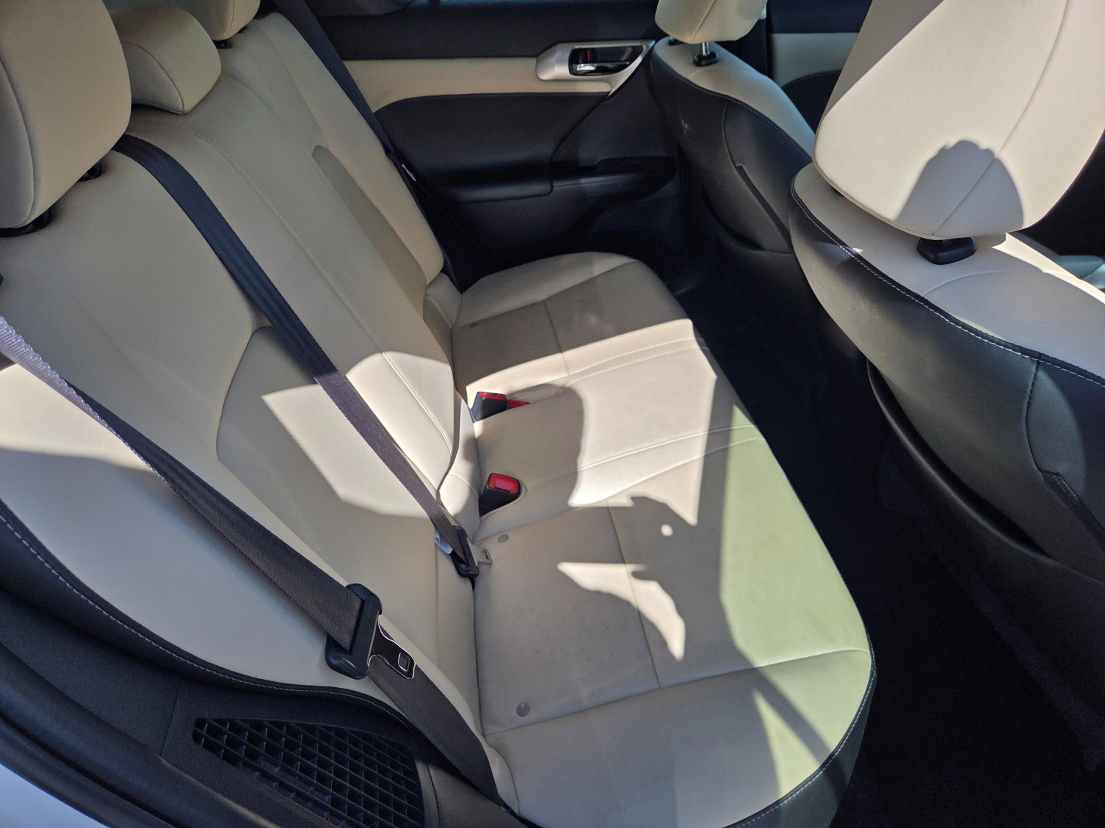 Used 2016 Lexus CT 200h w/ Seat Comfort Package image 13