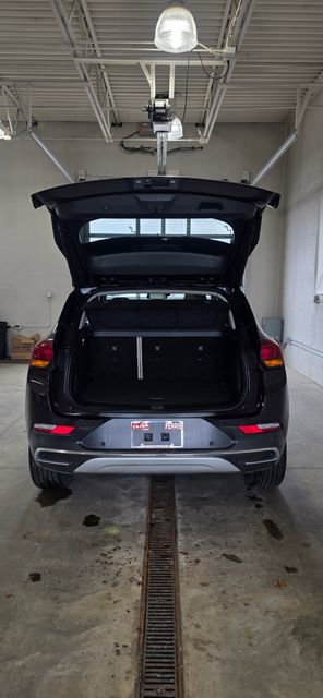 Used 2020 Buick Encore GX Essence w/ Experience Buick Package image 5