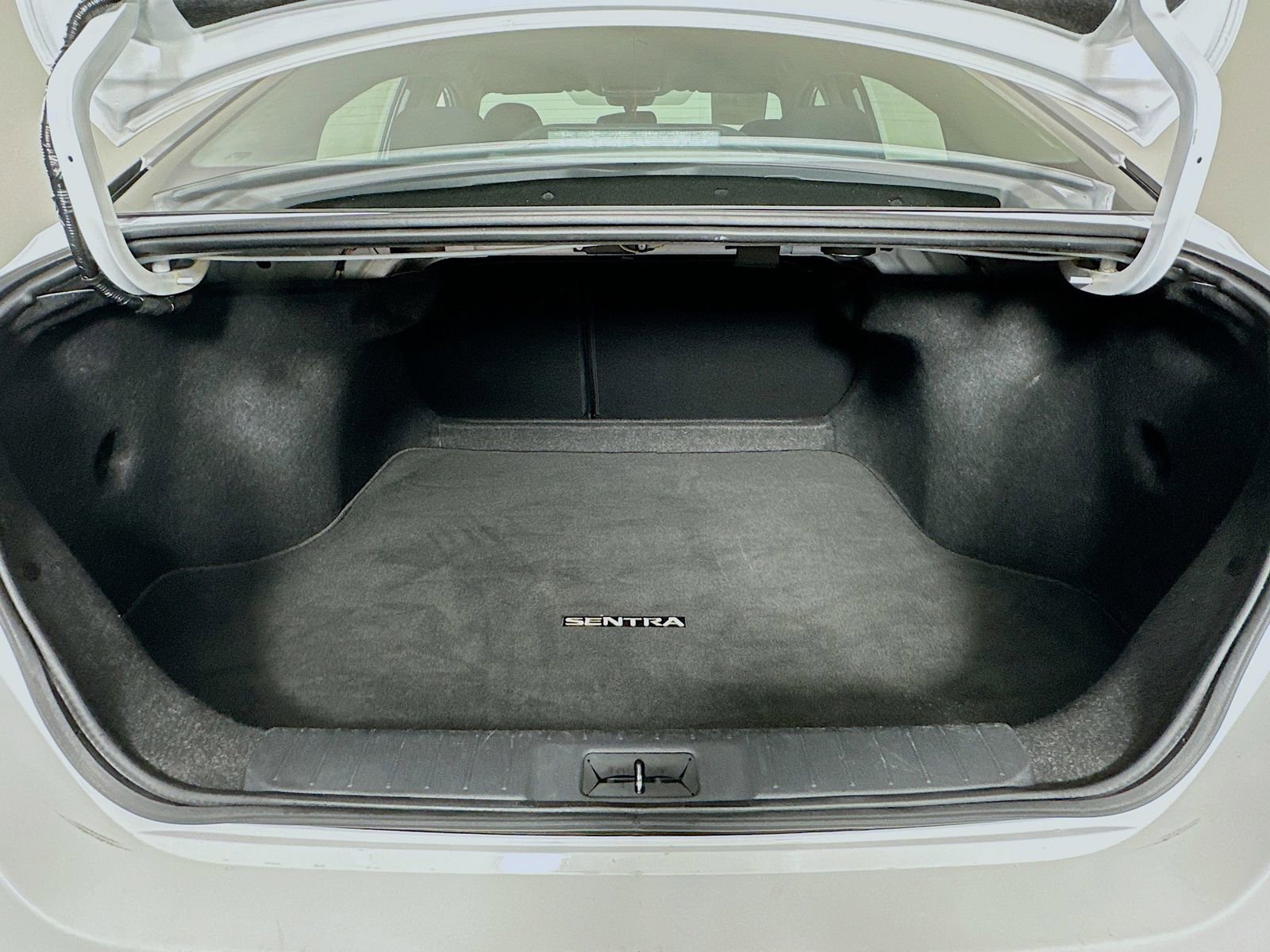 Used 2024 Nissan Sentra SV image 24
