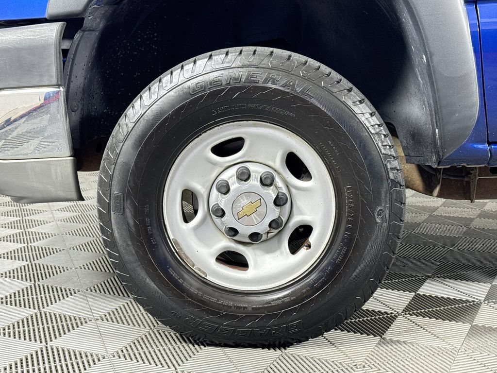 Used 2004 Chevrolet Silverado 2500 W/T RWD image 23