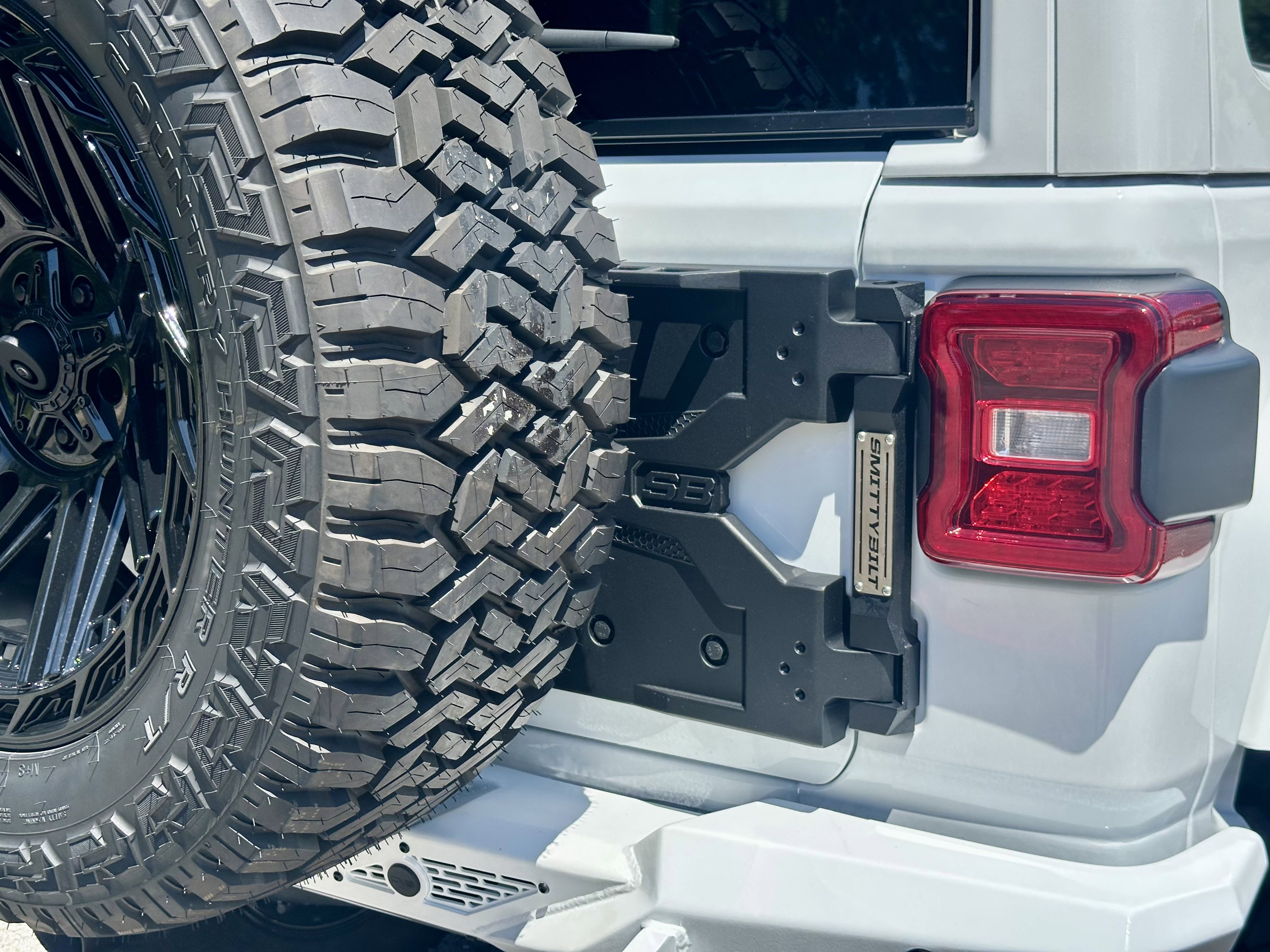 Used 2025 Jeep Wrangler Unlimited Sahara image 16