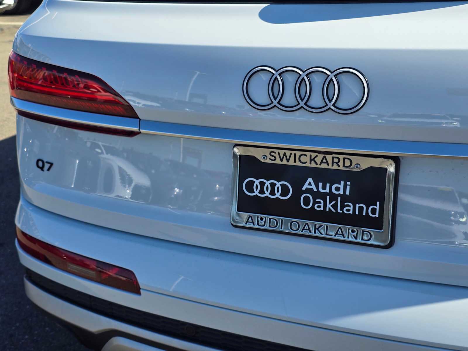 Used 2025 Audi Q7 2.0T Premium w/ Convenience Package image 15