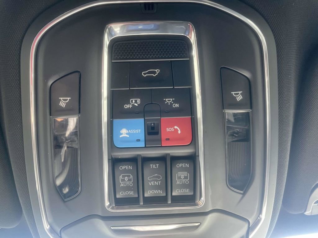 Certified 2023 Jeep Wagoneer 4WD w/ Premium Group I image 41