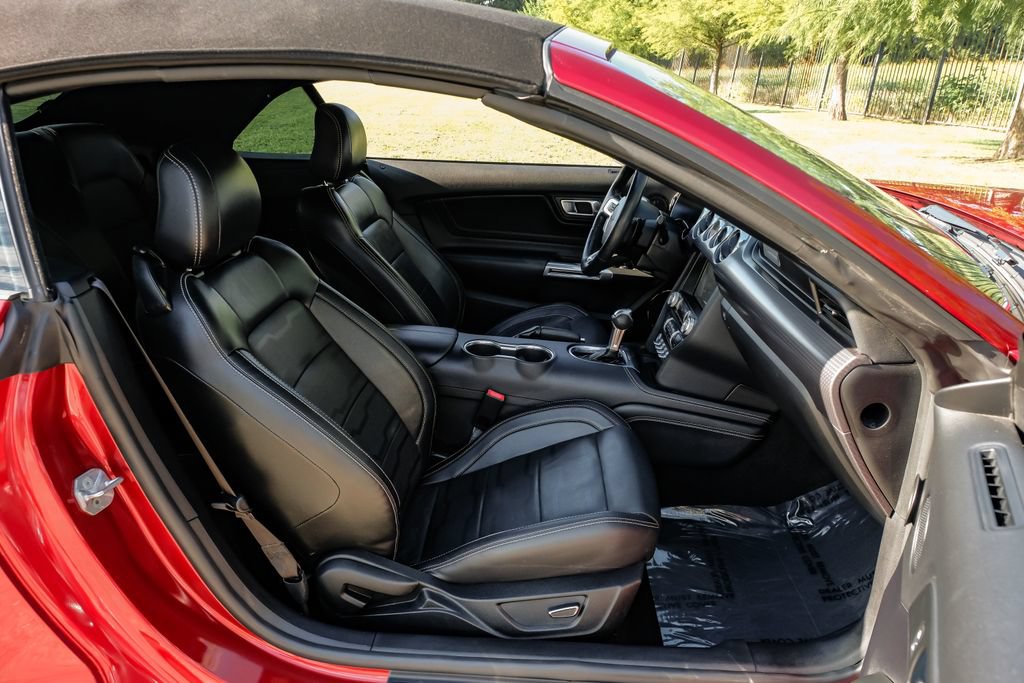 Used 2019 Ford Mustang GT Premium w/ GT Performance Package RWD image 34