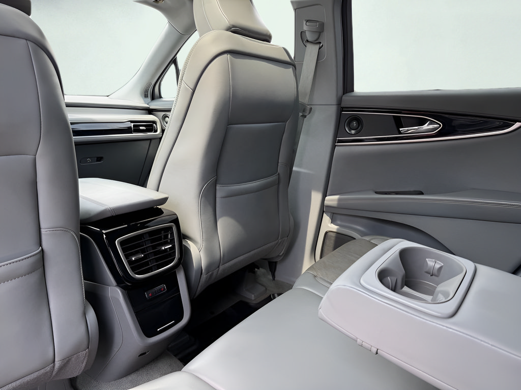 Used 2021 Lincoln Nautilus Reserve FWD image 19
