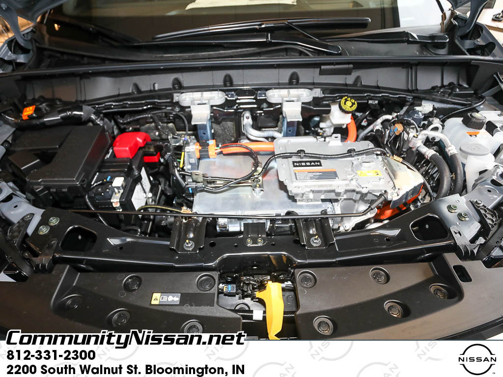 New 2026 Nissan Leaf Platinum+ w/ Cargo Package (Platinum+) FWD image 18