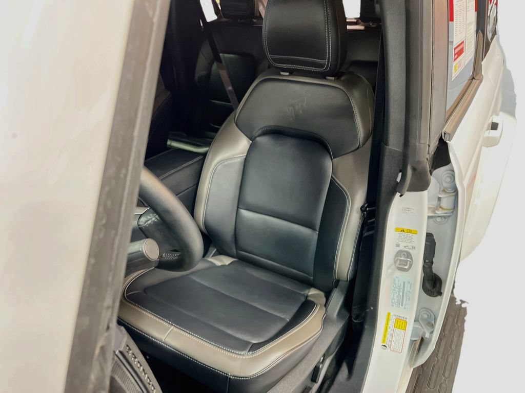 Used 2025 Ford Bronco Outer Banks AWD/4WD image 19