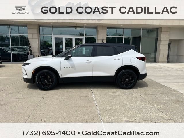 Used 2023 Chevrolet Blazer LT w/ Midnight/Sport Edition AWD/4WD image 2