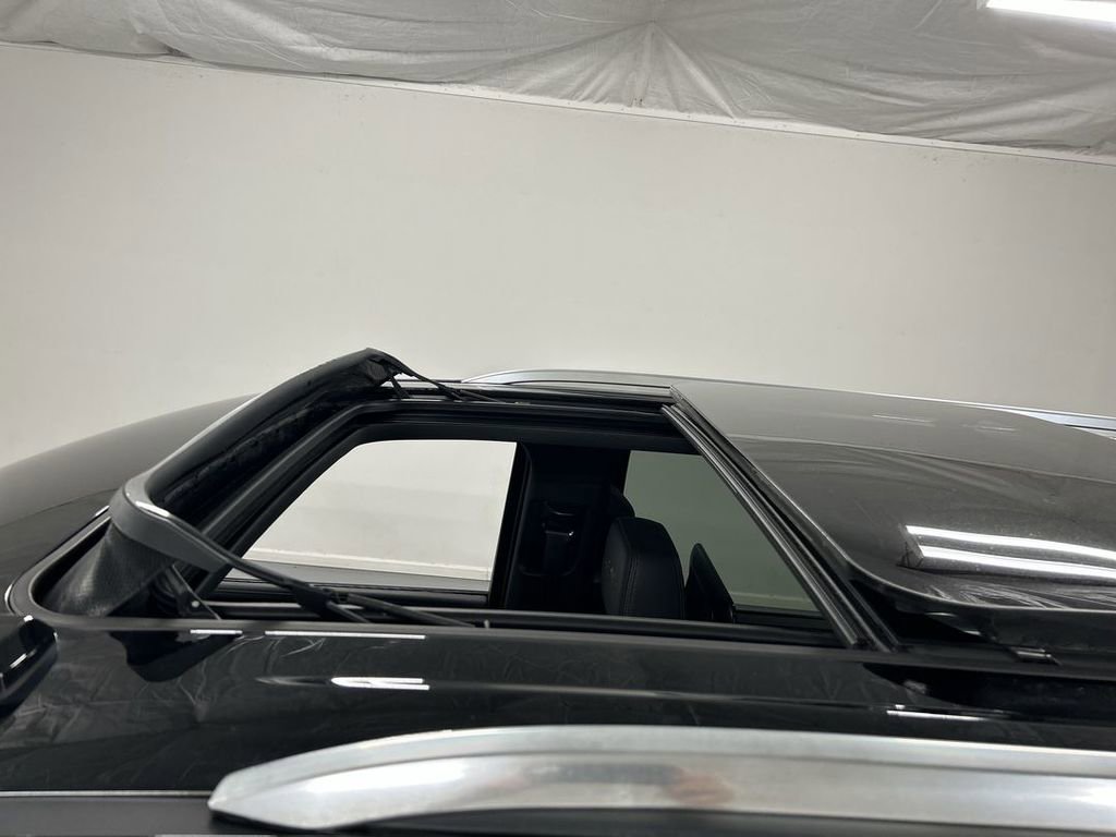 Used 2021 Chevrolet Tahoe High Country w/ Premium Package AWD/4WD image 20