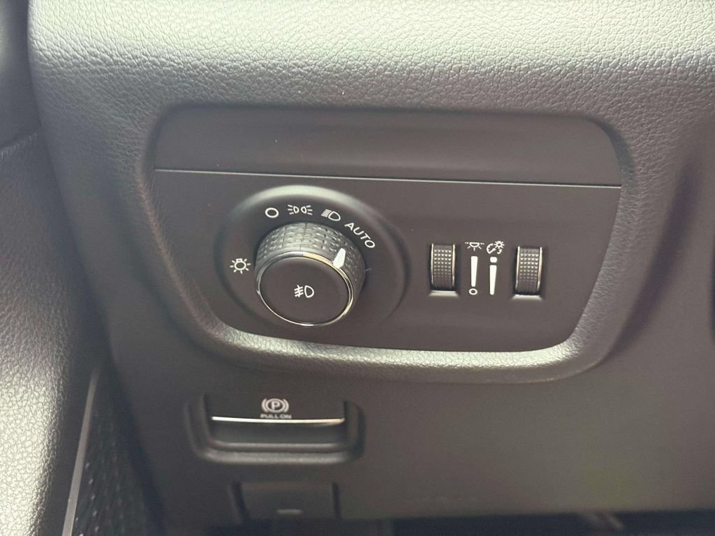 New 2026 Jeep Grand Cherokee Limited AWD/4WD image 19