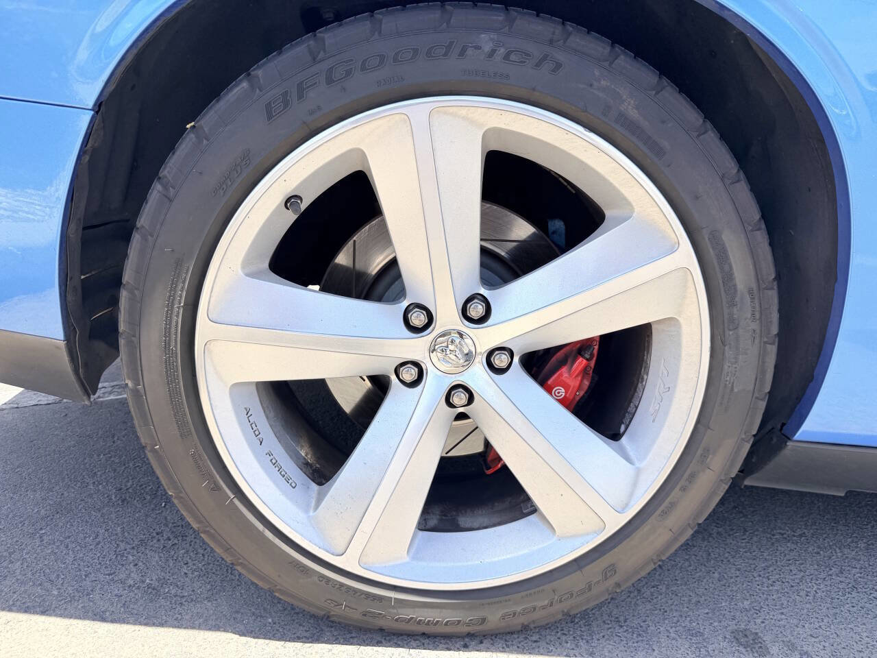 Used 2010 Dodge Challenger SRT8 w/ SRT Option Group II RWD image 26