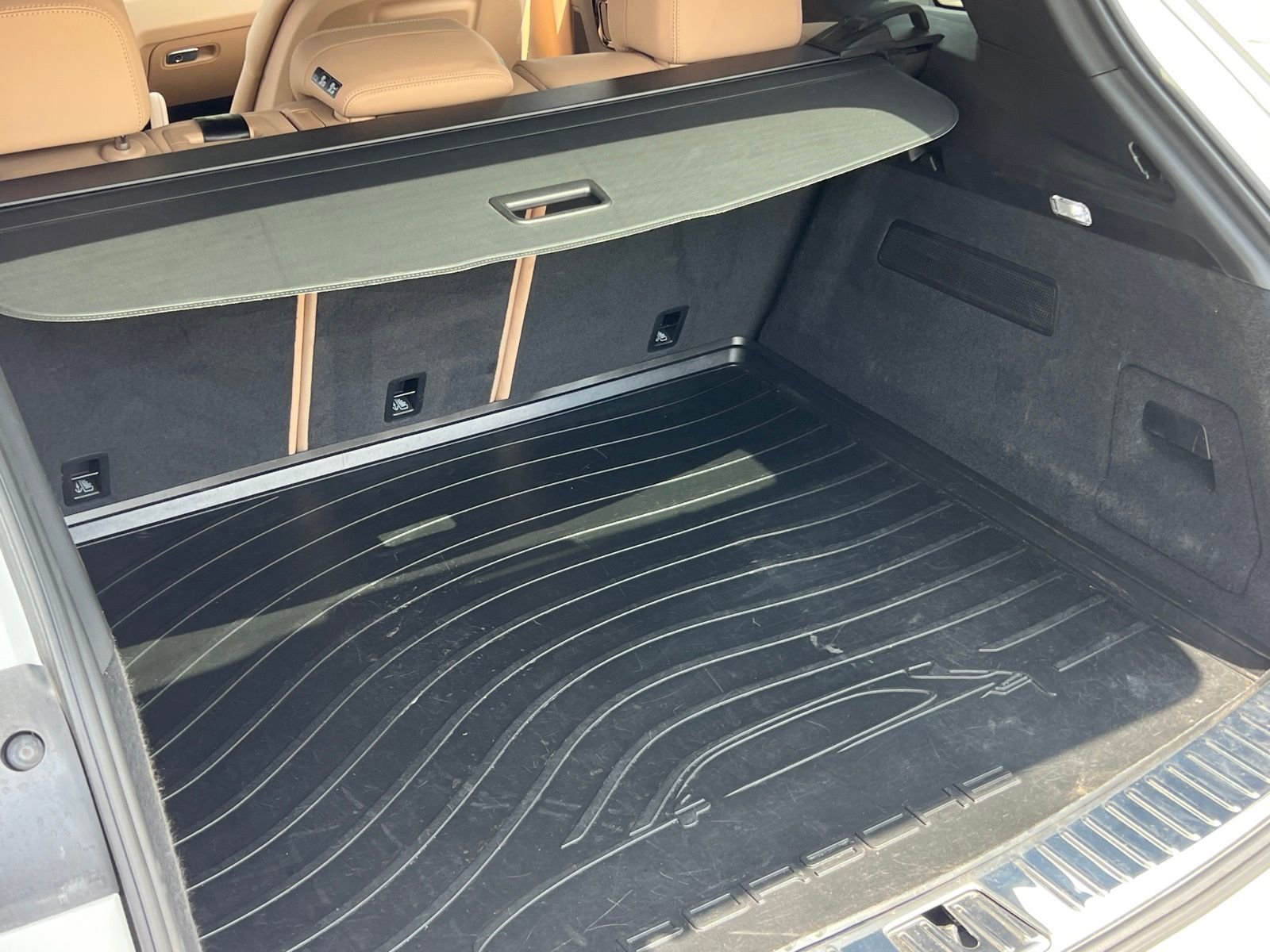 Certified 2023 Porsche Cayenne image 20