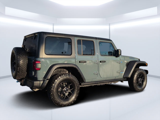 Used 2024 Jeep Wrangler Unlimited AWD/4WD image 3