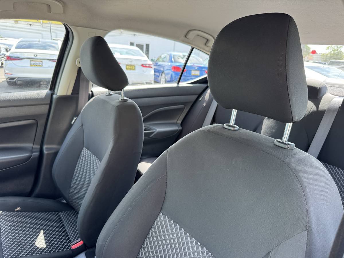 Used 2021 Nissan Versa S FWD image 24