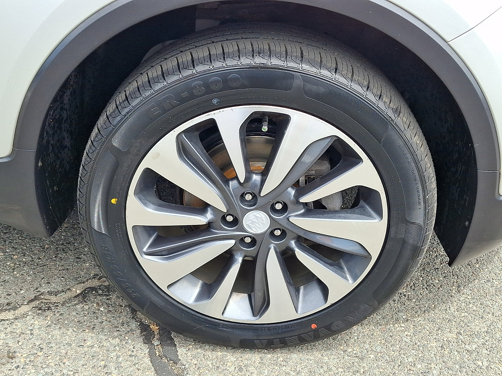 Used 2019 Buick Encore Essence AWD/4WD image 9
