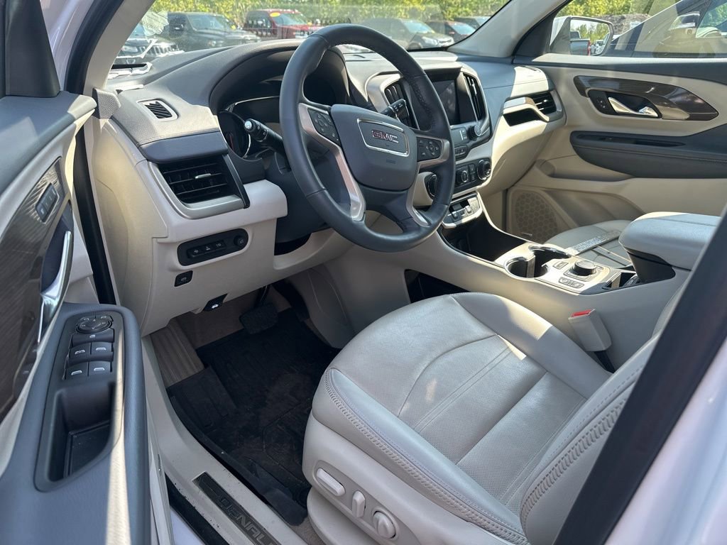 Used 2023 GMC Terrain Denali w/ LPO, Floor Liner Package AWD/4WD image 7