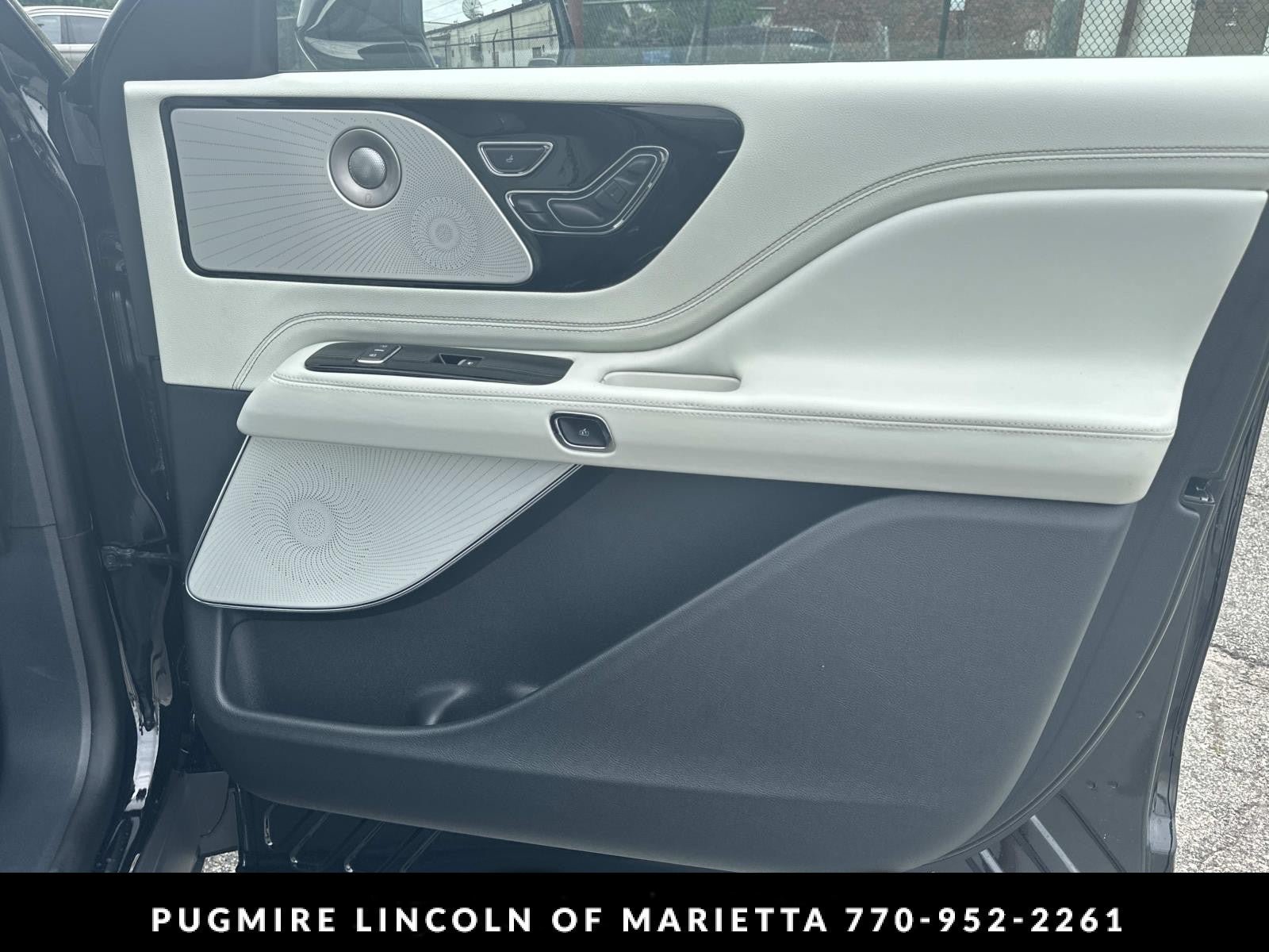 New 2026 Lincoln Aviator Black Label w/ Dynamic Handling Package AWD/4WD image 14