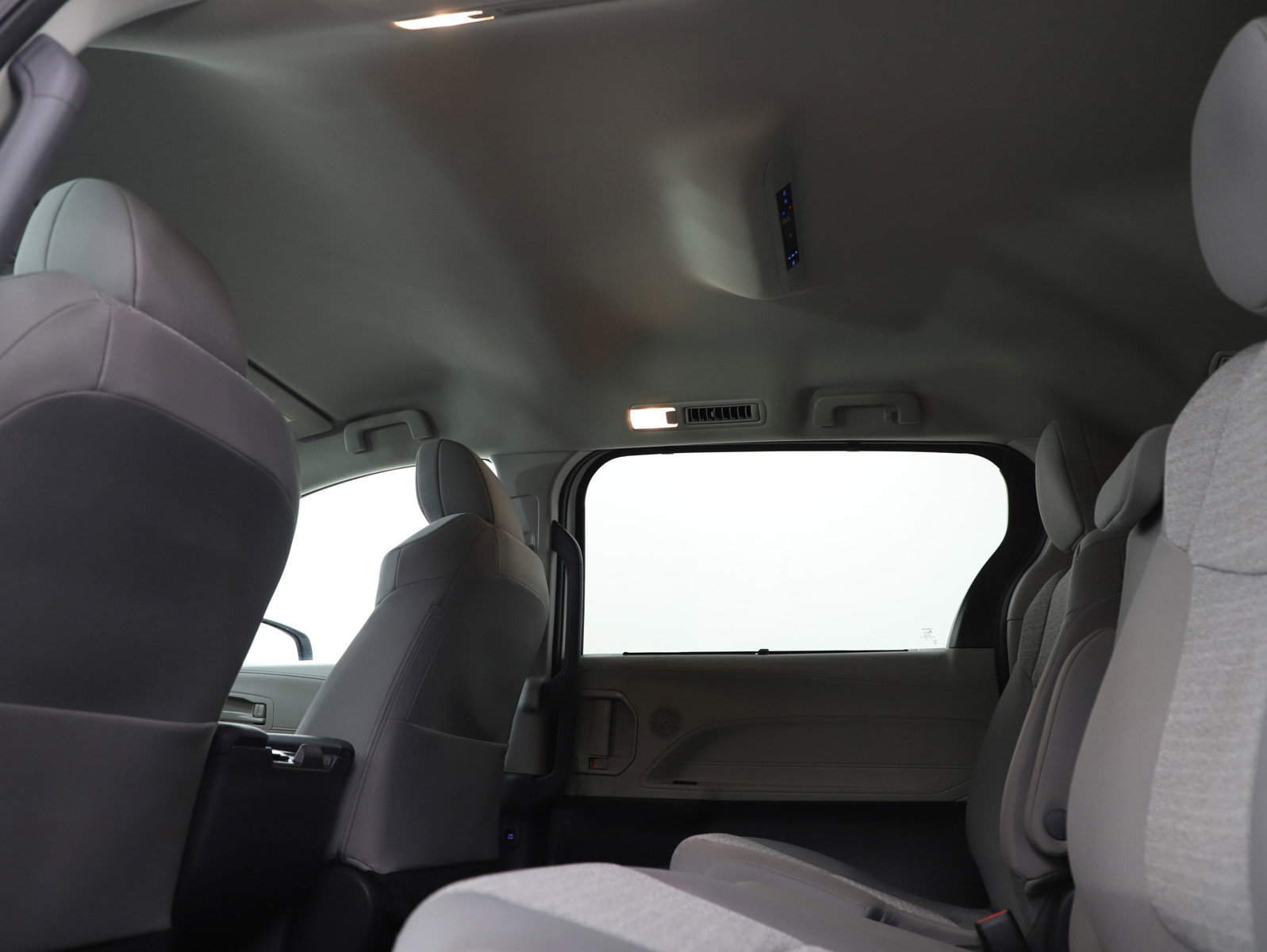 Used 2022 Toyota Sienna LE FWD image 20