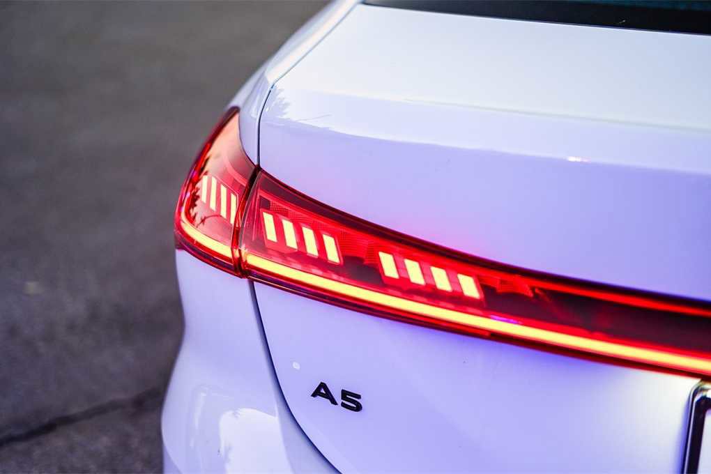 New 2025 Audi A5 2.0T Prestige image 10